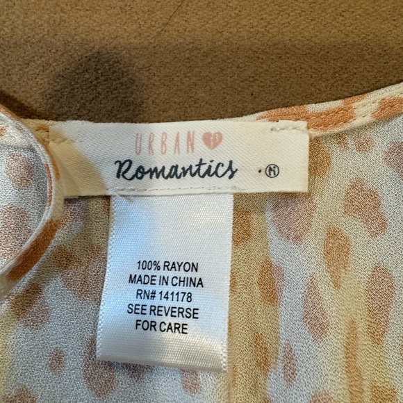 Urban Romantics Leopard Print Camisole- size medium - NWT - Picture 5 of 9